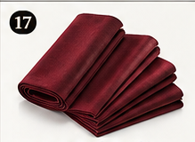 Gee Di Moda burgundy cloth dinner napkins